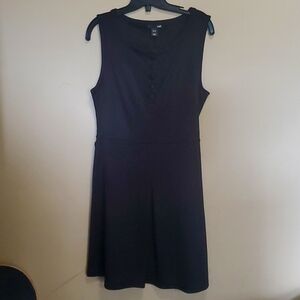 H&M little Black belted dress size 10 nwot